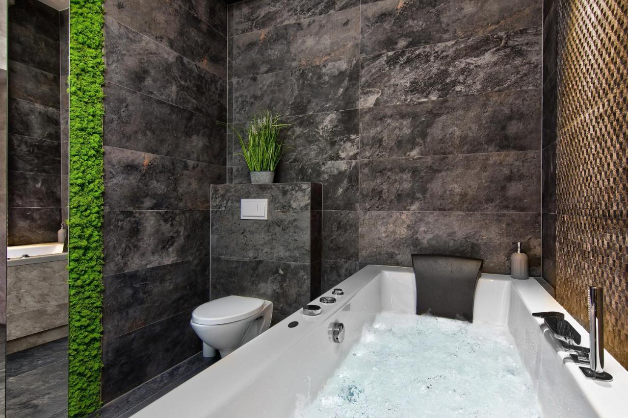 Apartament Bialy Z Jacuzzi Краков Экстерьер фото